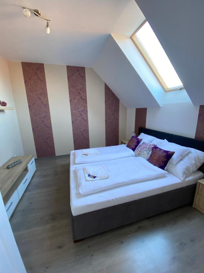 Platan Apartmanhaz Balatongyörök Zewnętrze zdjęcie