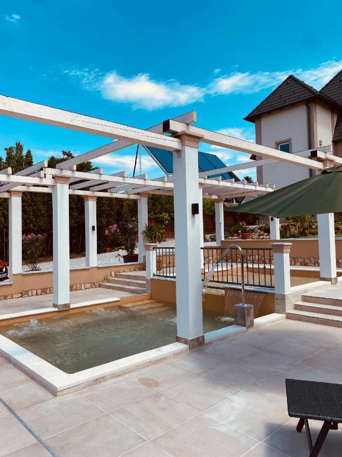 Platan Apartmanhaz Balatongyörök Zewnętrze zdjęcie
